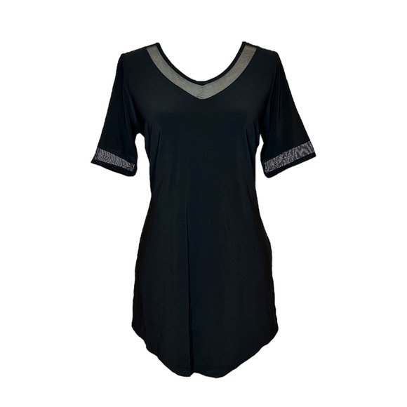 Women's Black Tunic Size L Top V-Neck Mesh Trim Short Sleeve Artex Fashions NWT - Picture 1 of 2